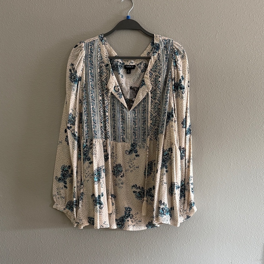 Torrid Cream and Blue Floral Blouse